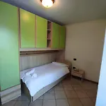 Orobie Apartman *